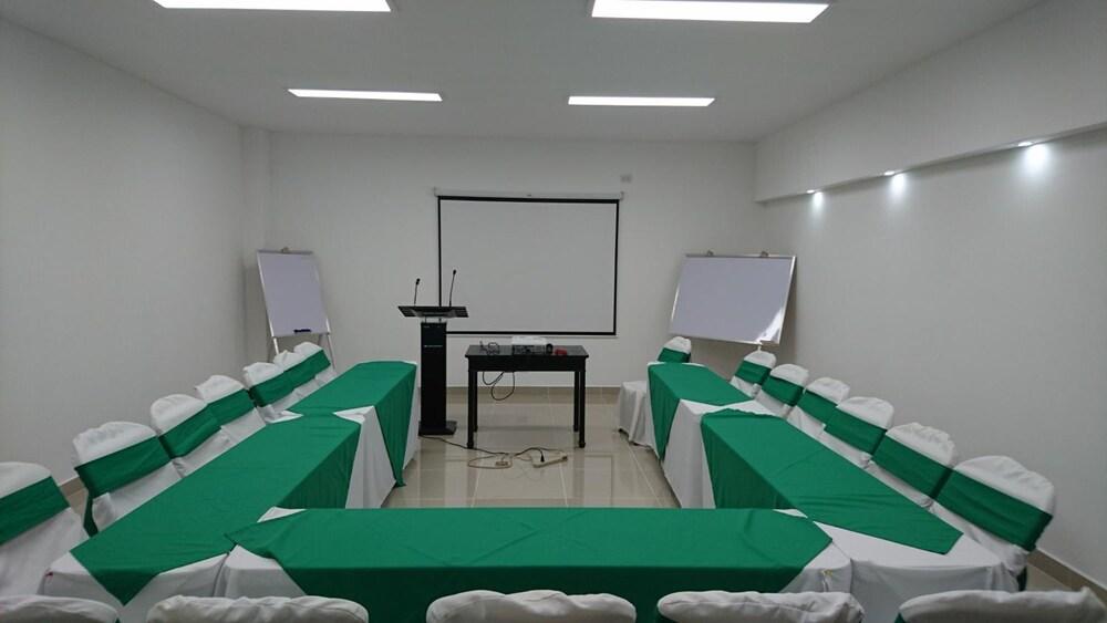 Hotel Brandts Los Robles De San Juan Managua Buitenkant foto