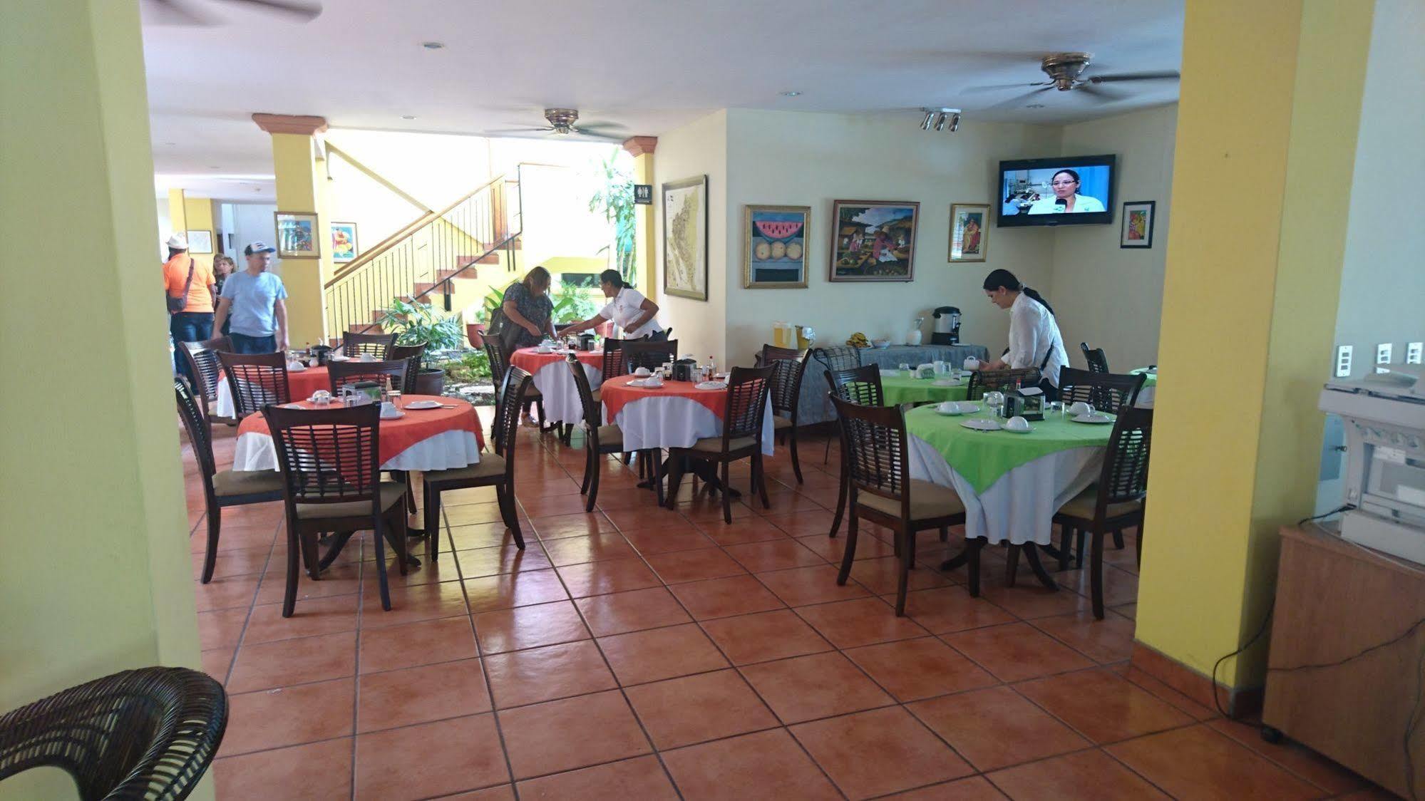 Hotel Brandts Los Robles De San Juan Managua Buitenkant foto