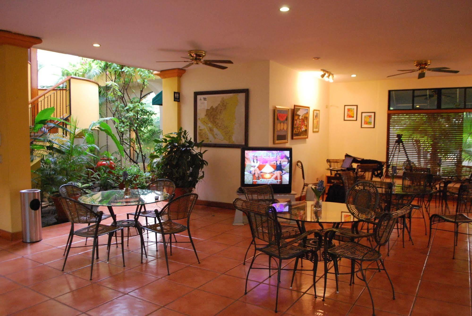 Hotel Brandts Los Robles De San Juan Managua Buitenkant foto