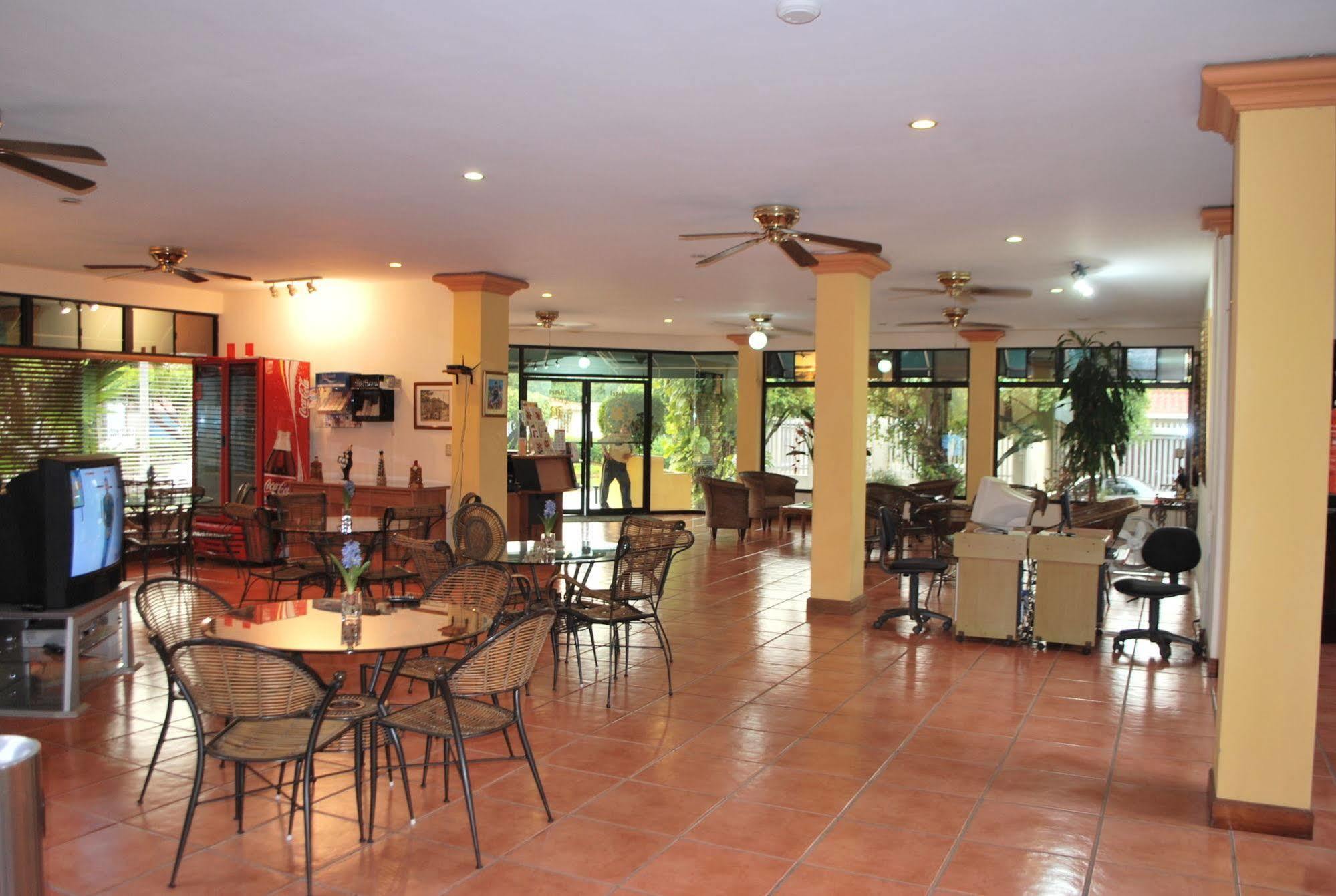 Hotel Brandts Los Robles De San Juan Managua Buitenkant foto